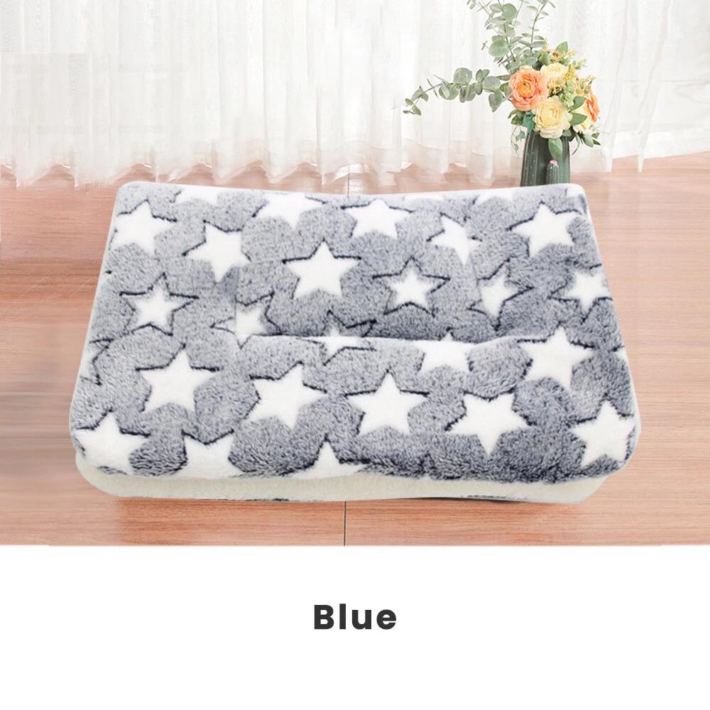 Soft Fleece Pet Blanket Mat for Dogs and Cats | Warm Double-Thick Flannel Non-Slip Washable Pad